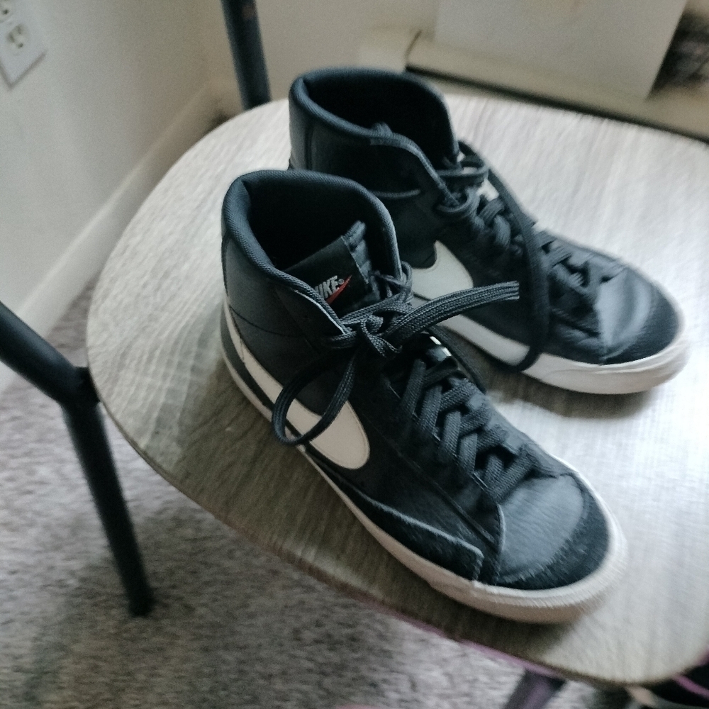 Small size You can make an offer if you are interested, Take two pairs of shoes - Picture 1 of 8
